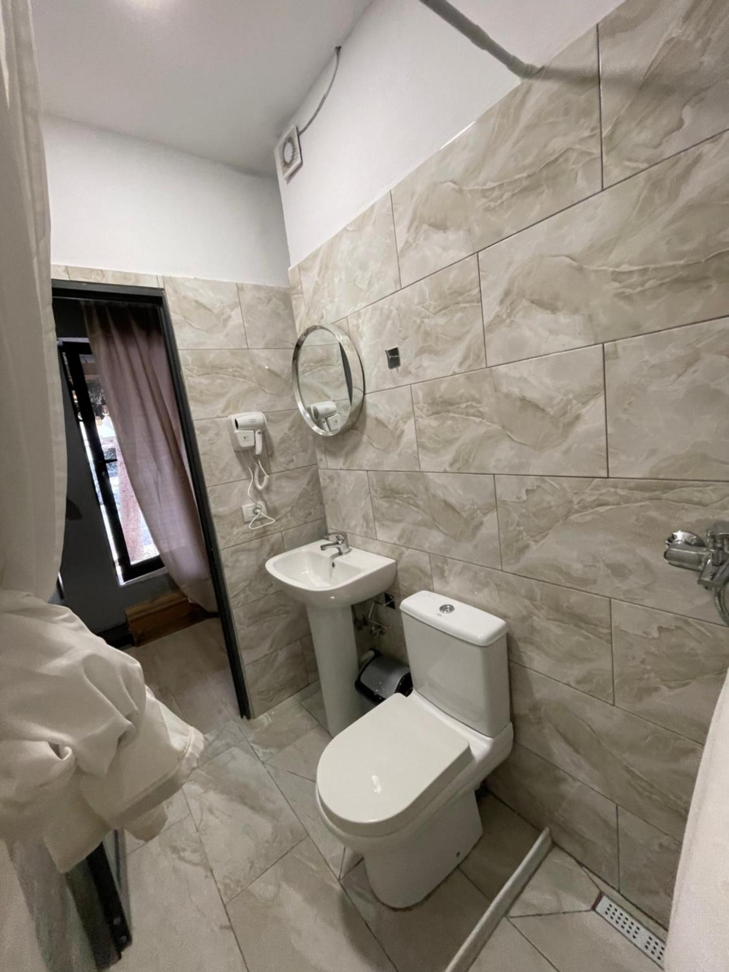 Destinacion Central Room Tiranë Eksteriør bilde